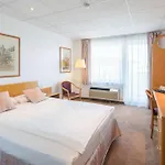 Western 4* Jena