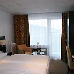 Western 4* Jena