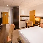 Western Hotel 4*